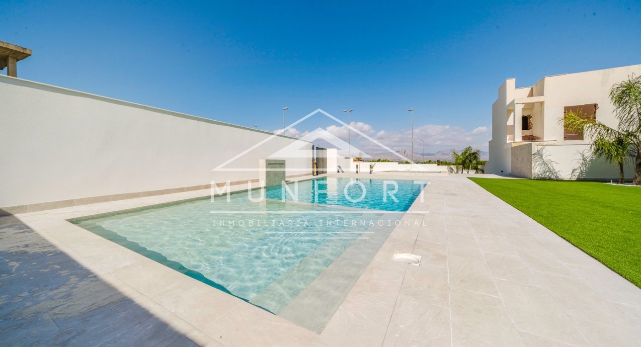 Resale - Villas -
Cox