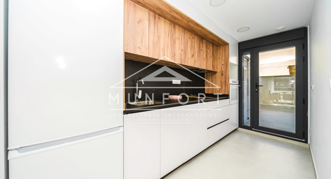 Resale - Villas -
Cox