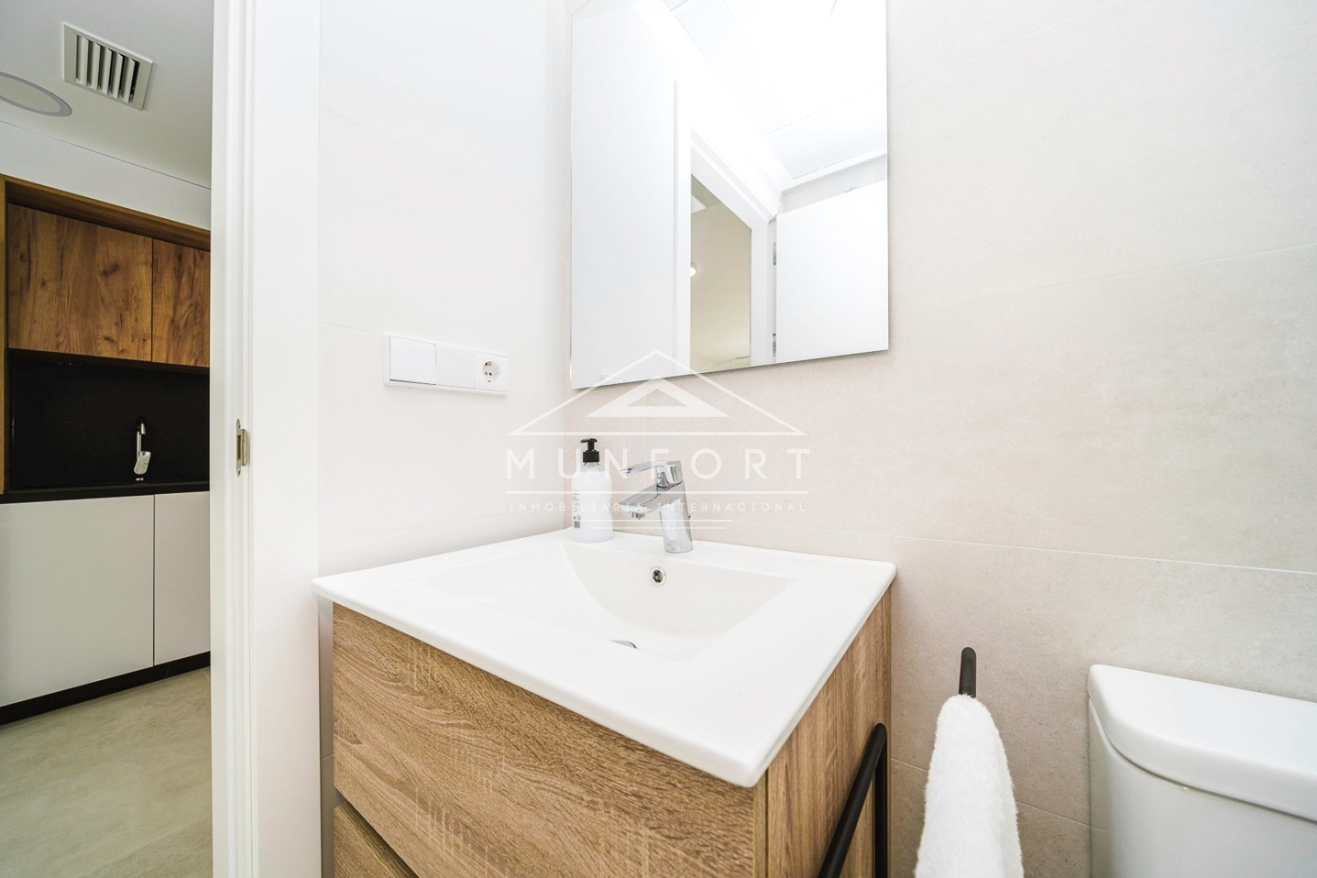 Resale - Villas -
Cox