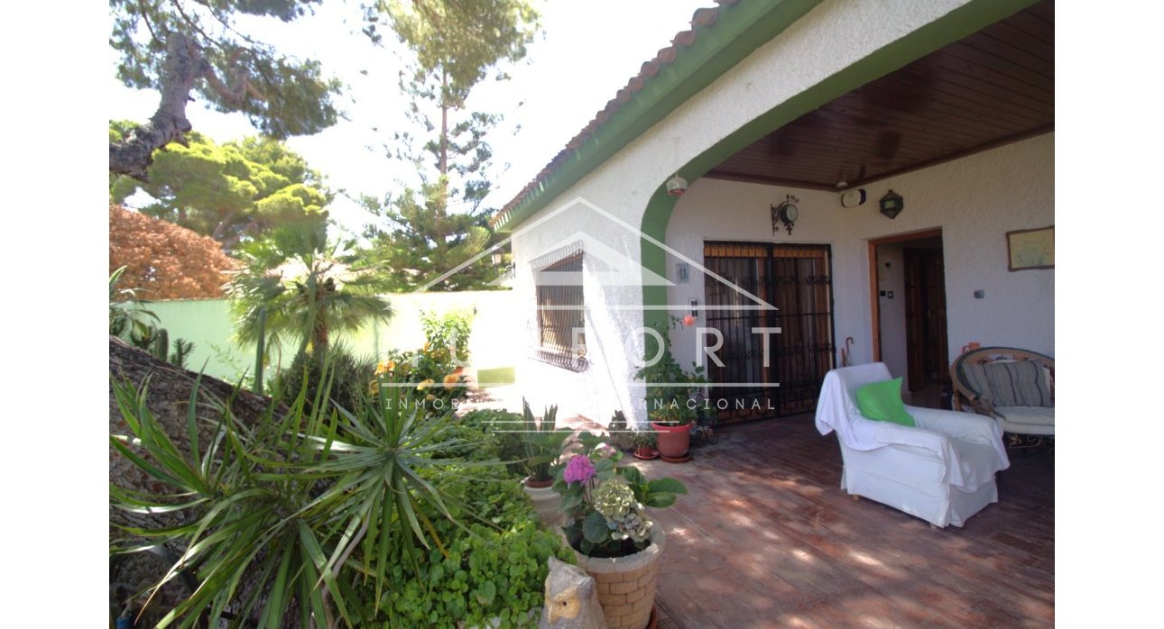 Resale - Villas -
Dehesa de Campoamor