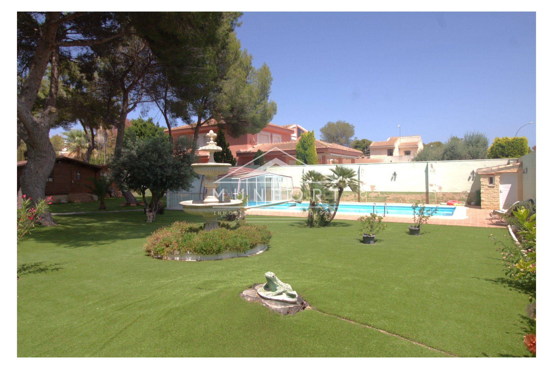 Resale - Villas -
Dehesa de Campoamor