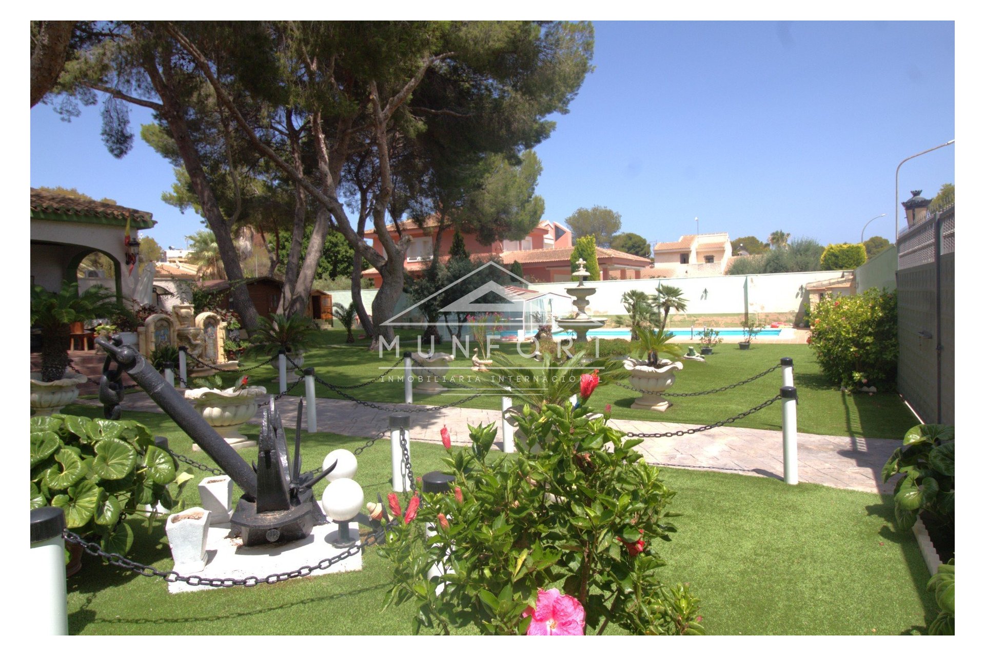 Resale - Villas -
Dehesa de Campoamor