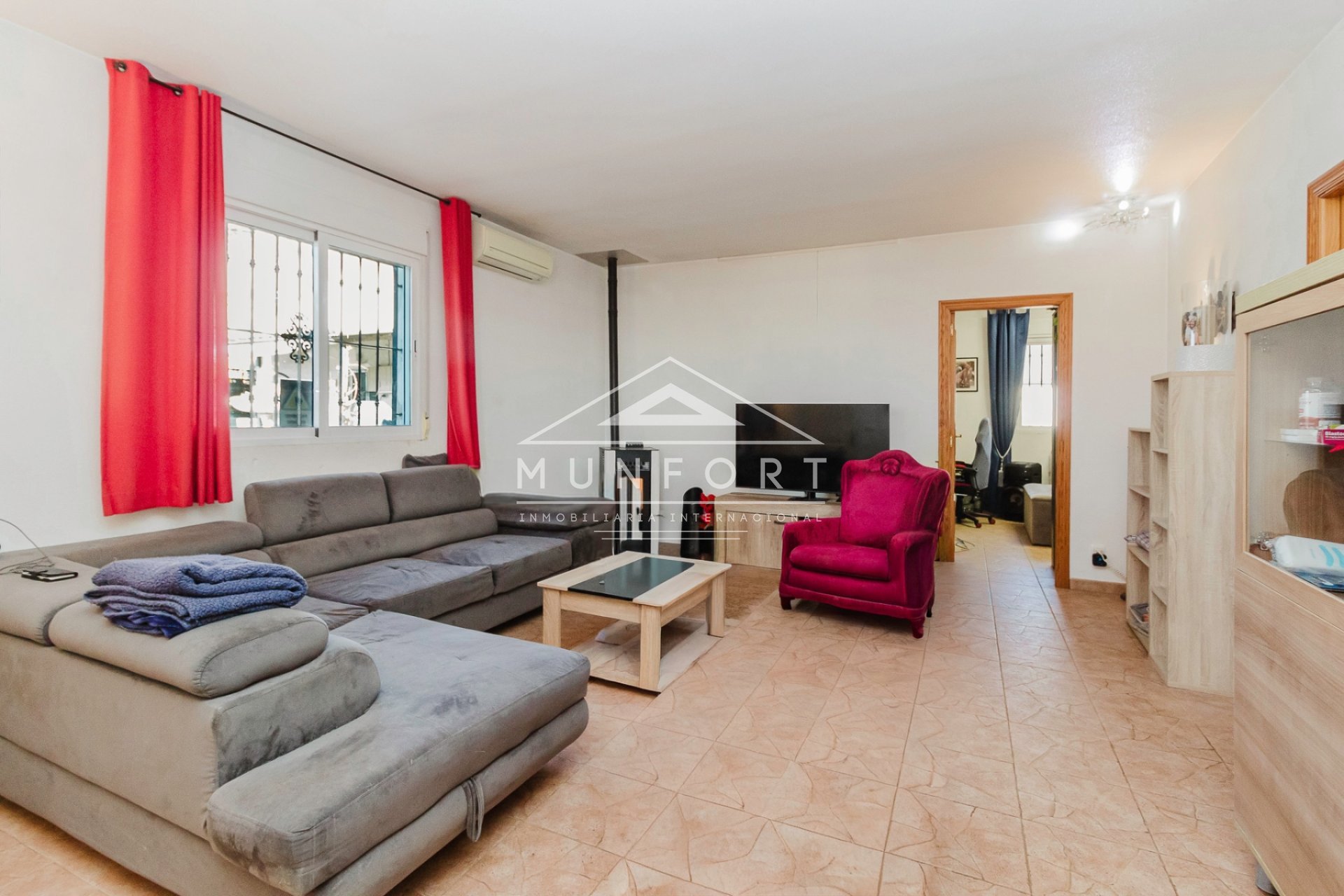 Resale - Villas -
Fortuna
