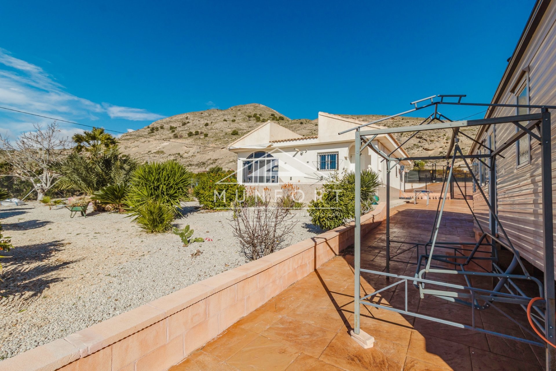 Resale - Villas -
Fortuna