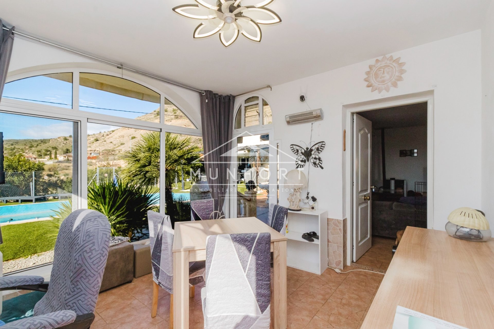 Resale - Villas -
Fortuna