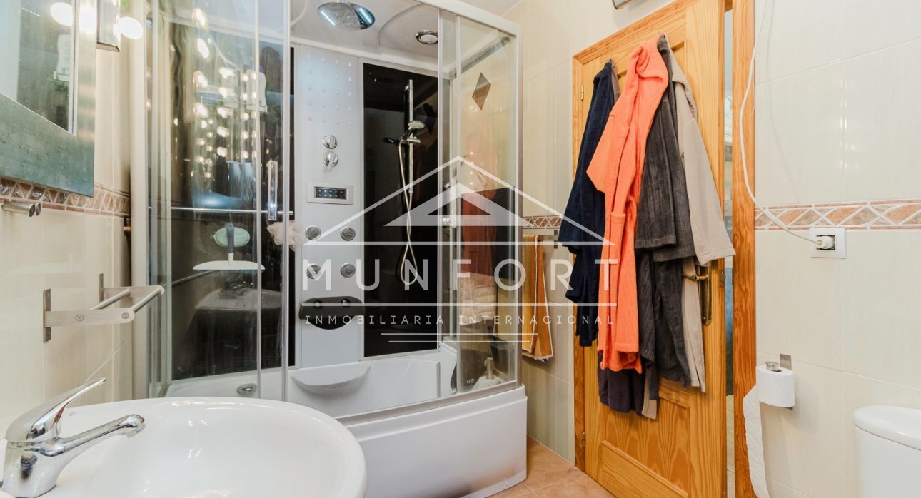 Resale - Villas -
Fortuna