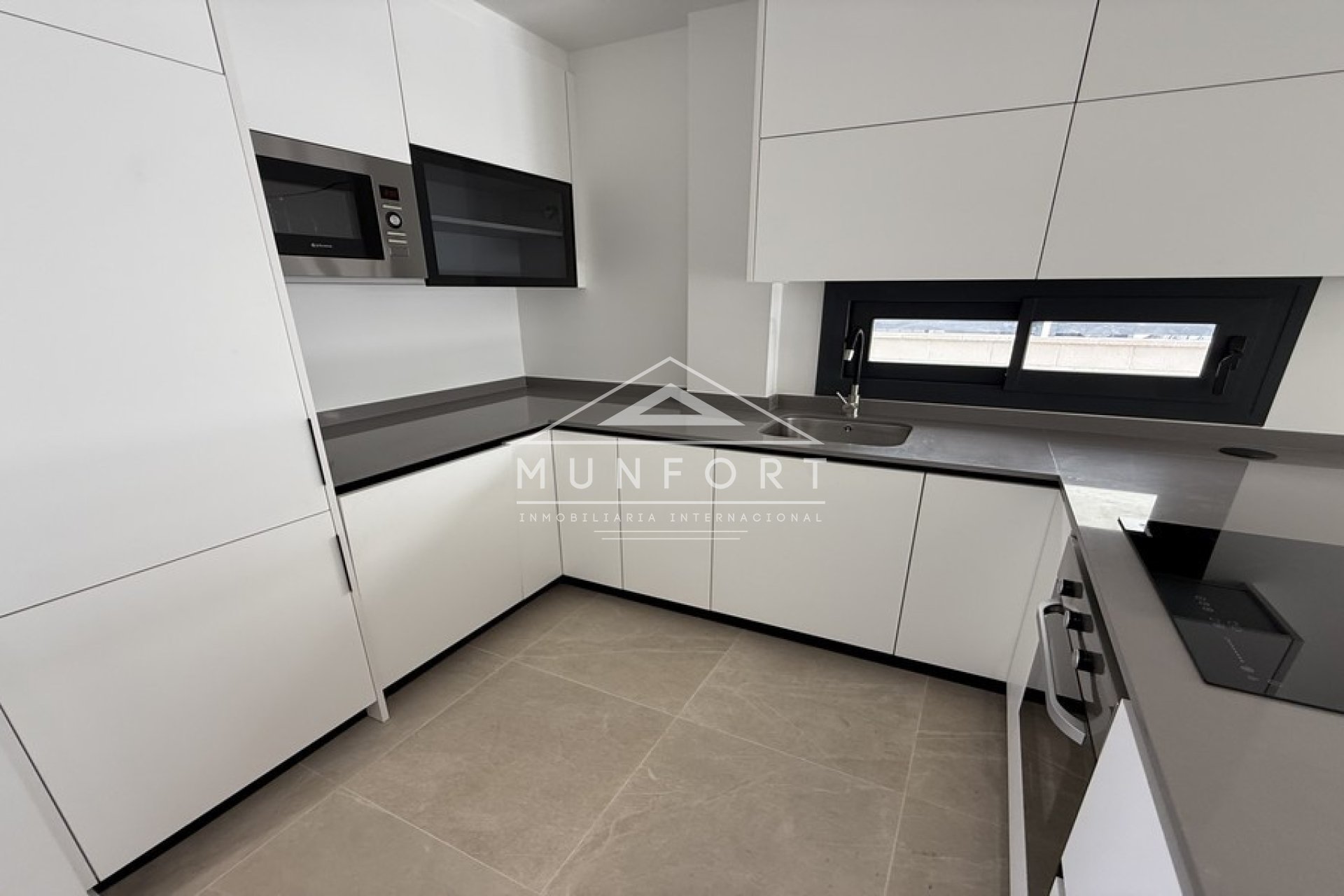 Resale - Villas -
Guardamar del Segura