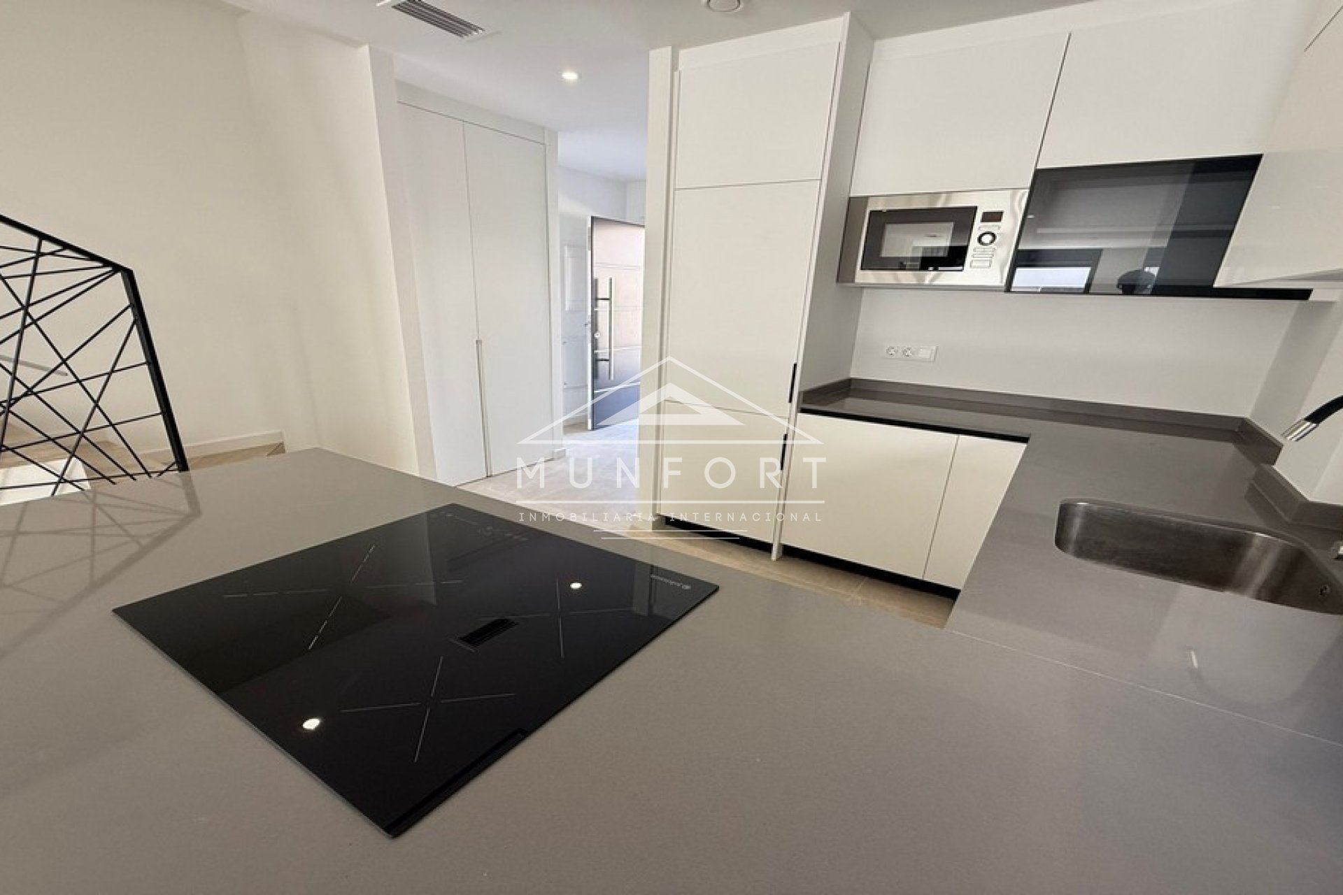 Resale - Villas -
Guardamar del Segura