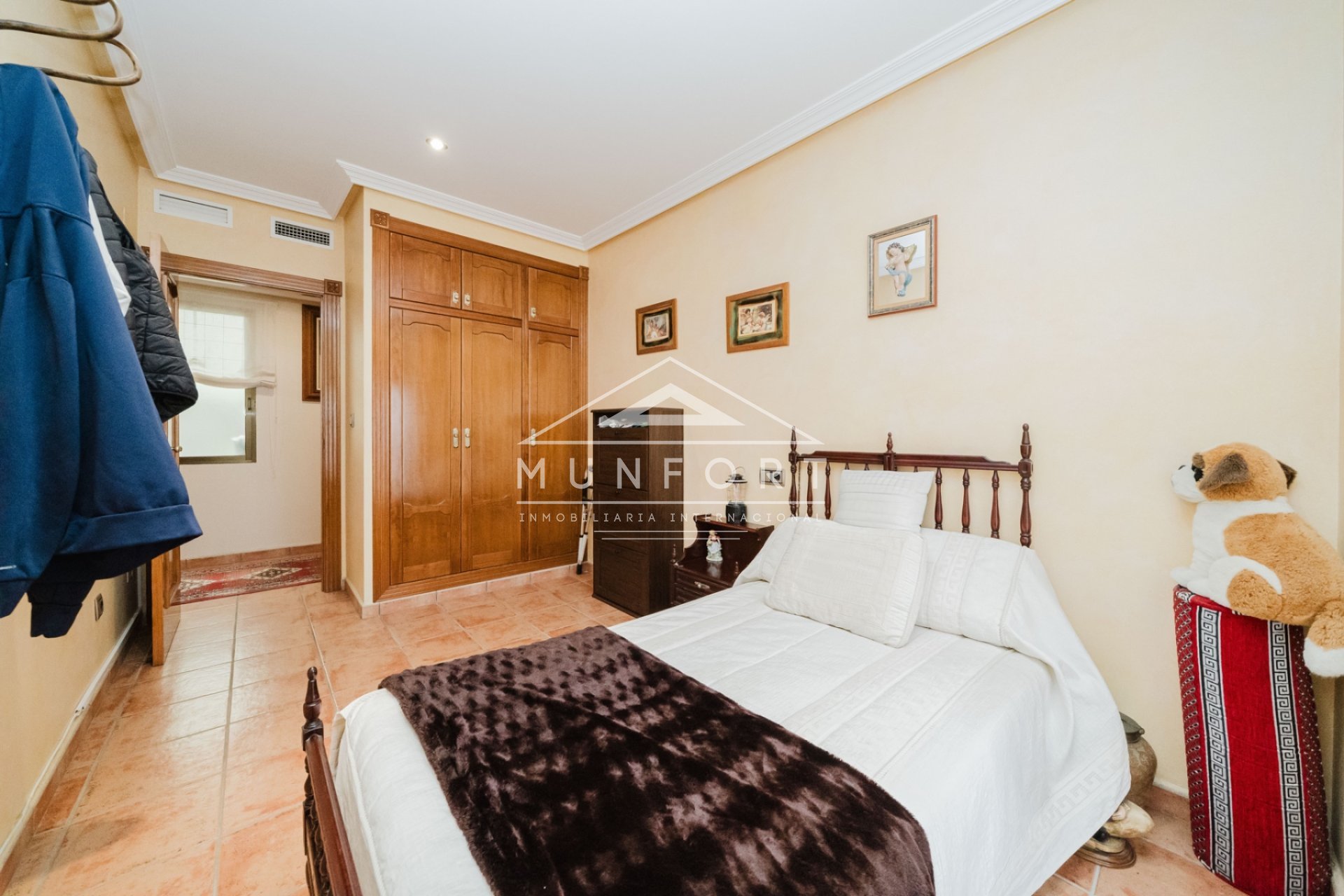 Resale - Villas -
Guardamar del Segura