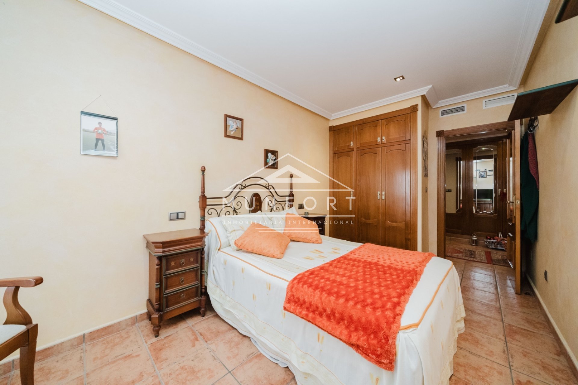 Resale - Villas -
Guardamar del Segura