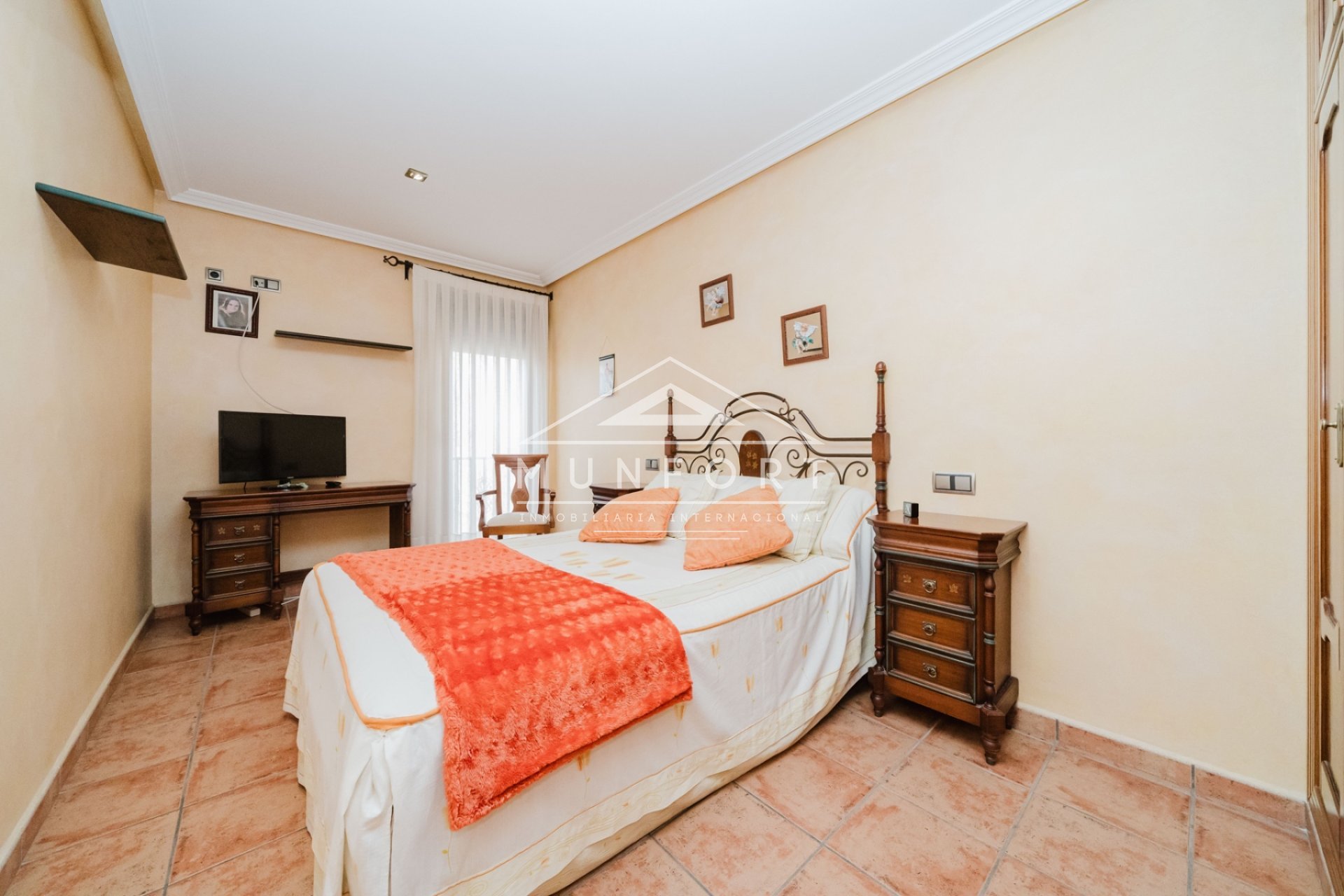 Resale - Villas -
Guardamar del Segura