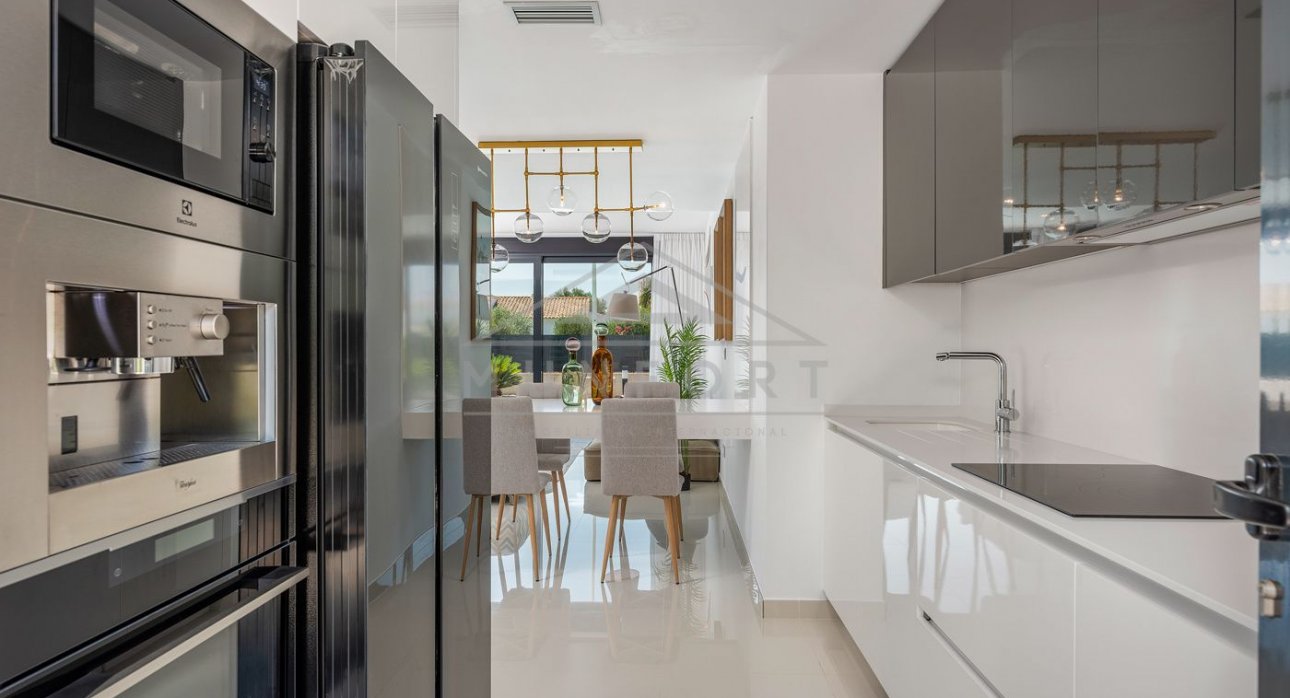 Resale - Villas -
La Manga - Playa Honda