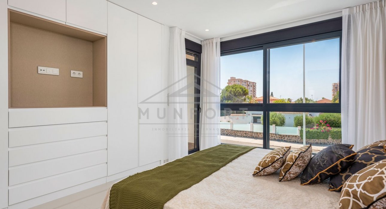 Resale - Villas -
La Manga - Playa Honda