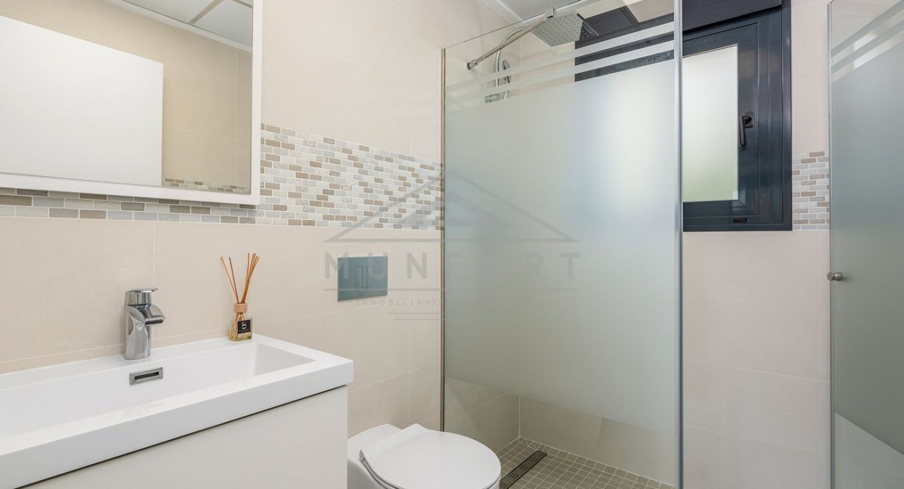 Resale - Villas -
La Manga - Playa Honda