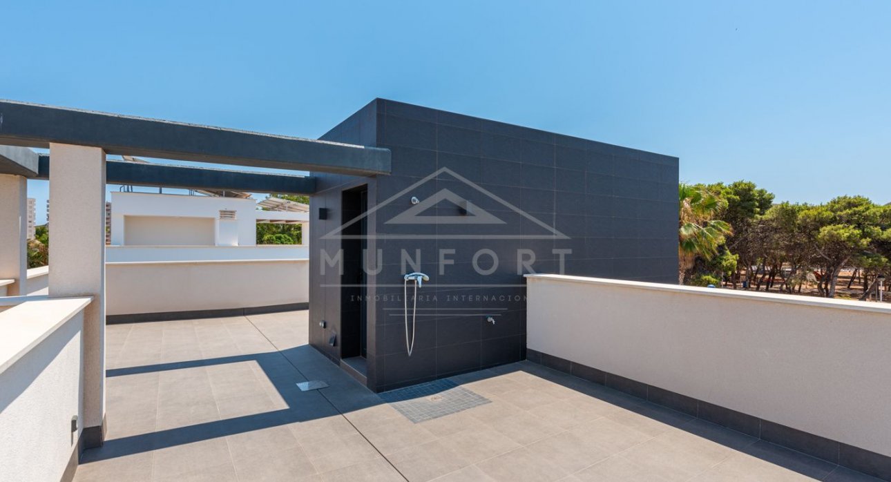 Resale - Villas -
La Manga - Playa Honda