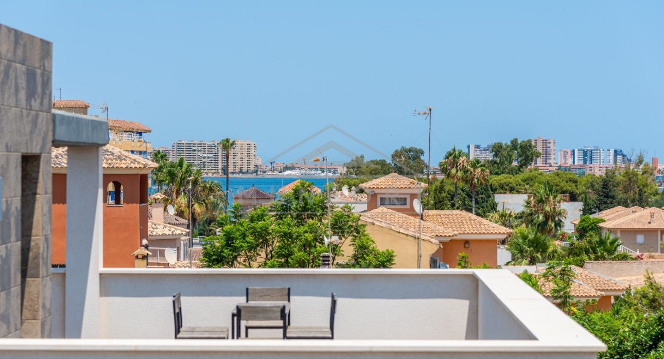 Resale - Villas -
La Manga - Playa Honda