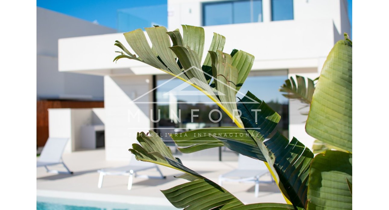 Resale - Villas -
Los Montesinos