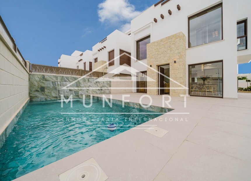 Resale - Villas -
Los Montesinos