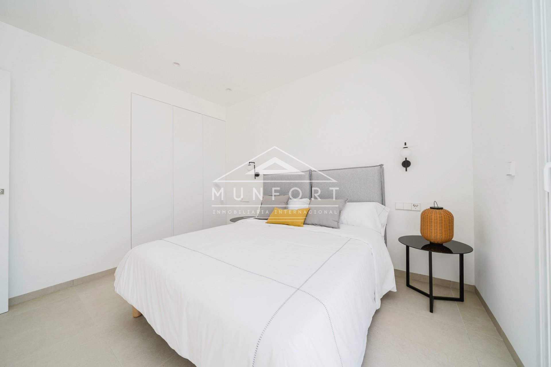 Resale - Villas -
Los Montesinos