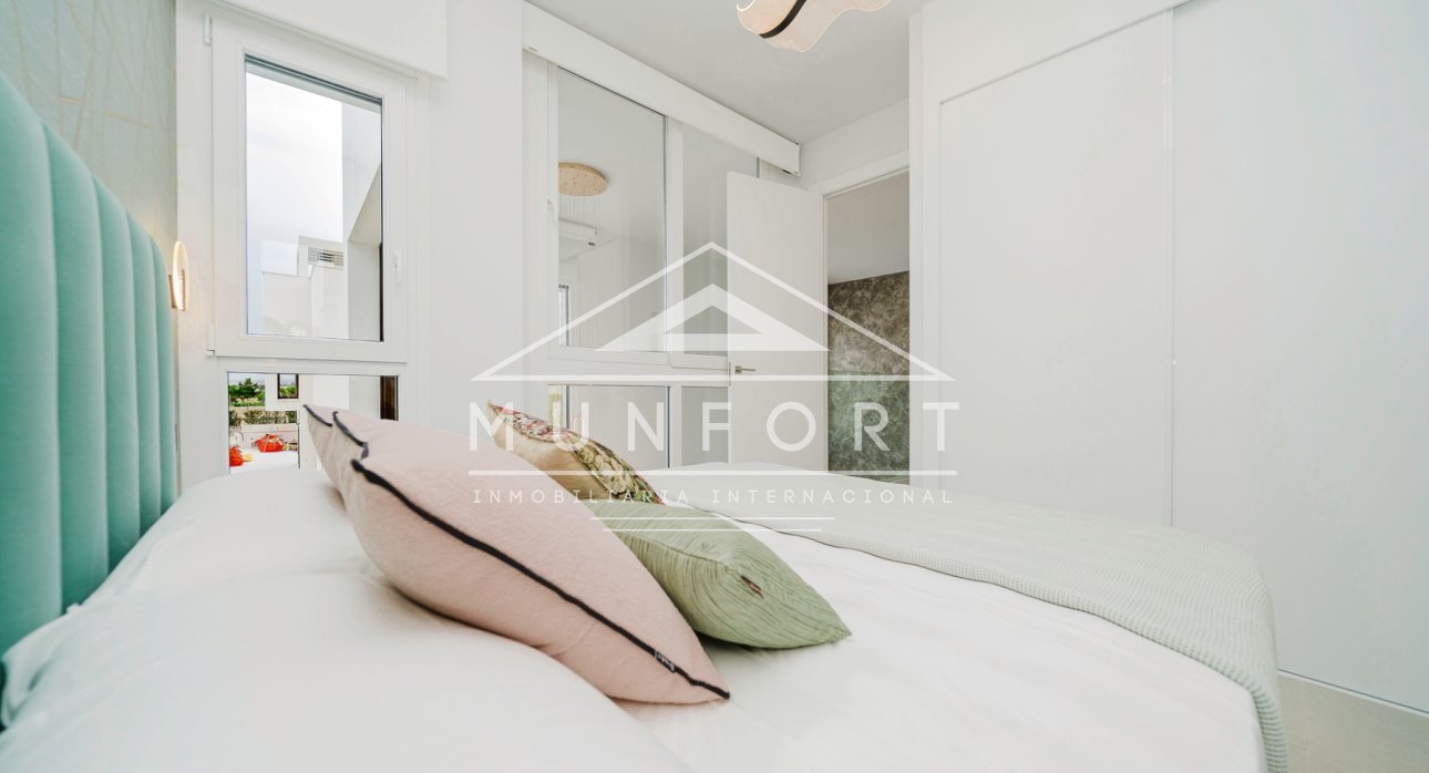 Resale - Villas -
Los Montesinos