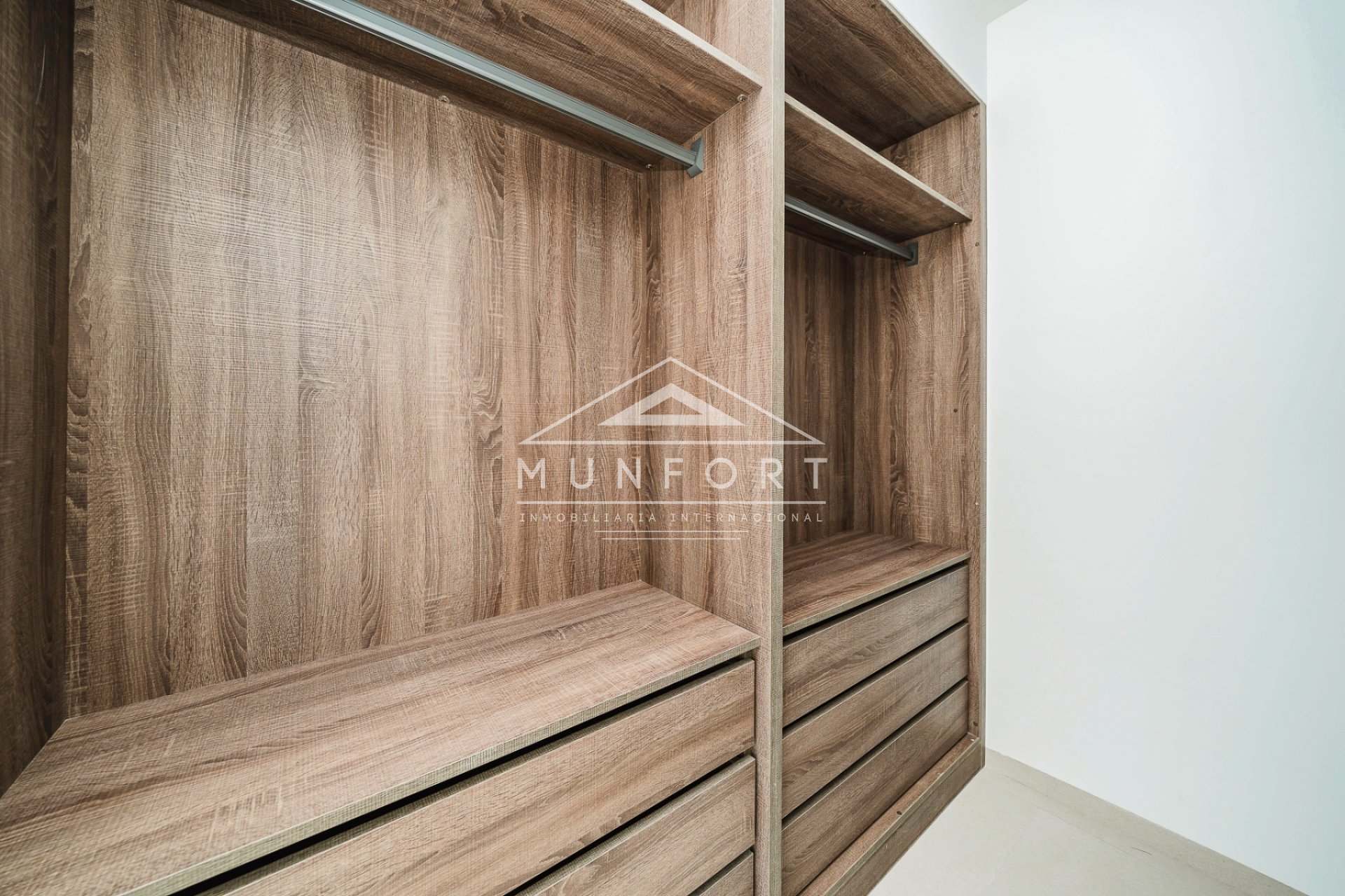 Resale - Villas -
Los Montesinos