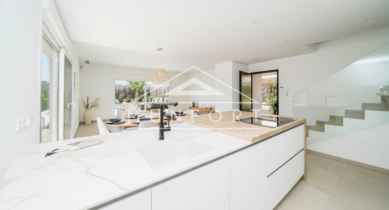 Resale - Villas -
Los Montesinos