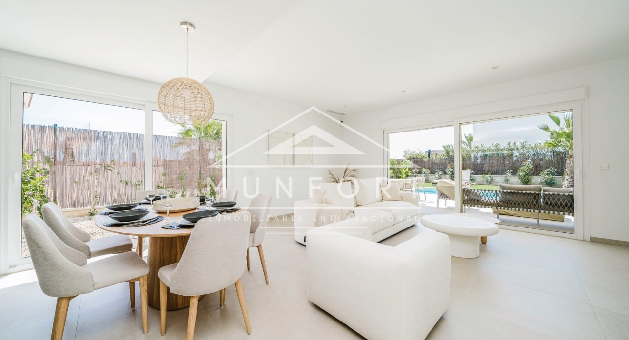 Resale - Villas -
Los Montesinos