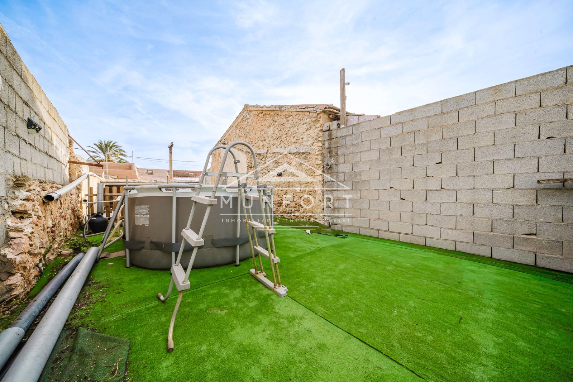 Resale - Villas -
Los Montesinos