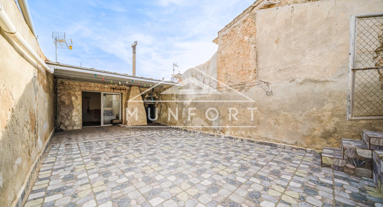 Resale - Villas -
Los Montesinos