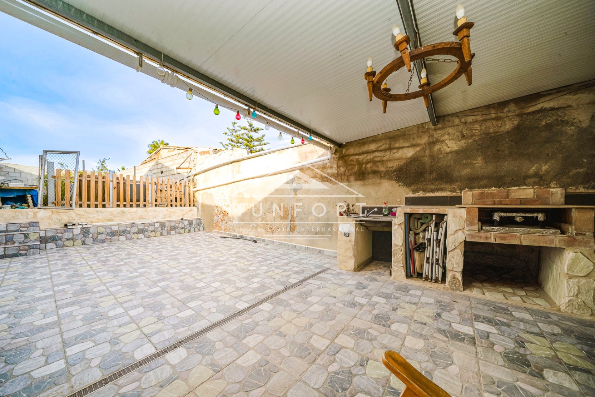 Resale - Villas -
Los Montesinos