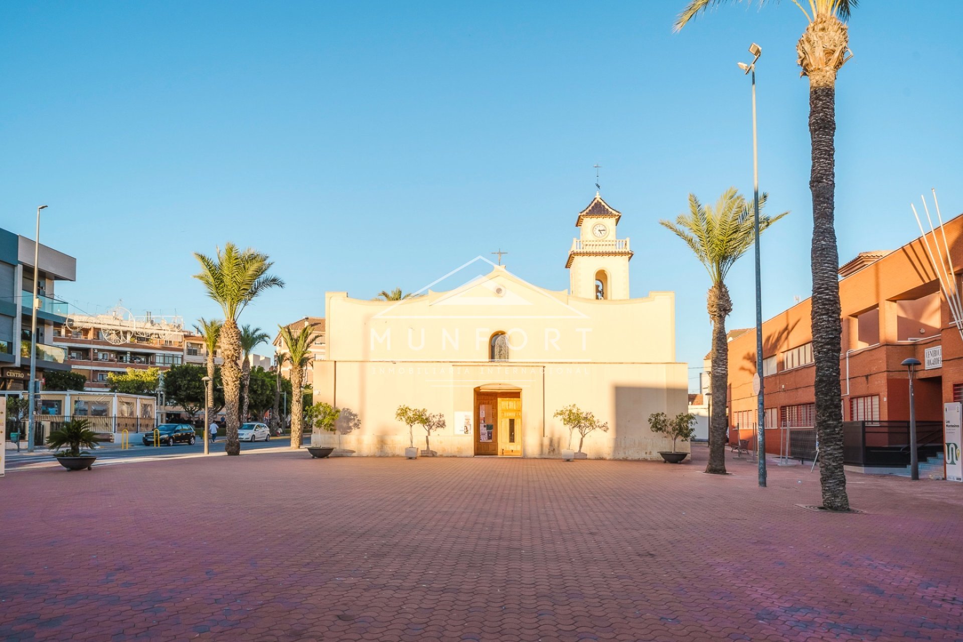 Resale - Villas -
Los Montesinos