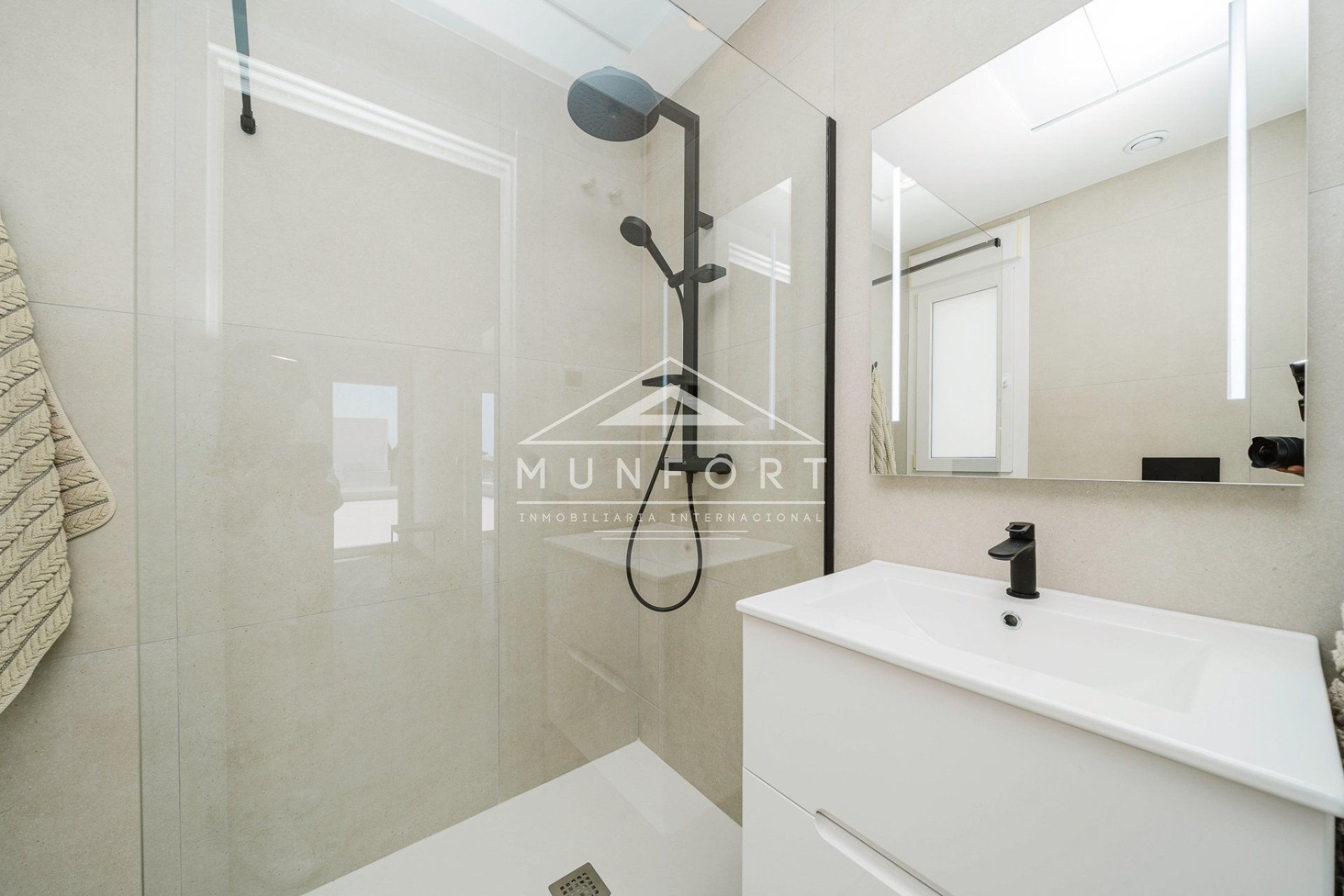 Resale - Villas -
Los Montesinos