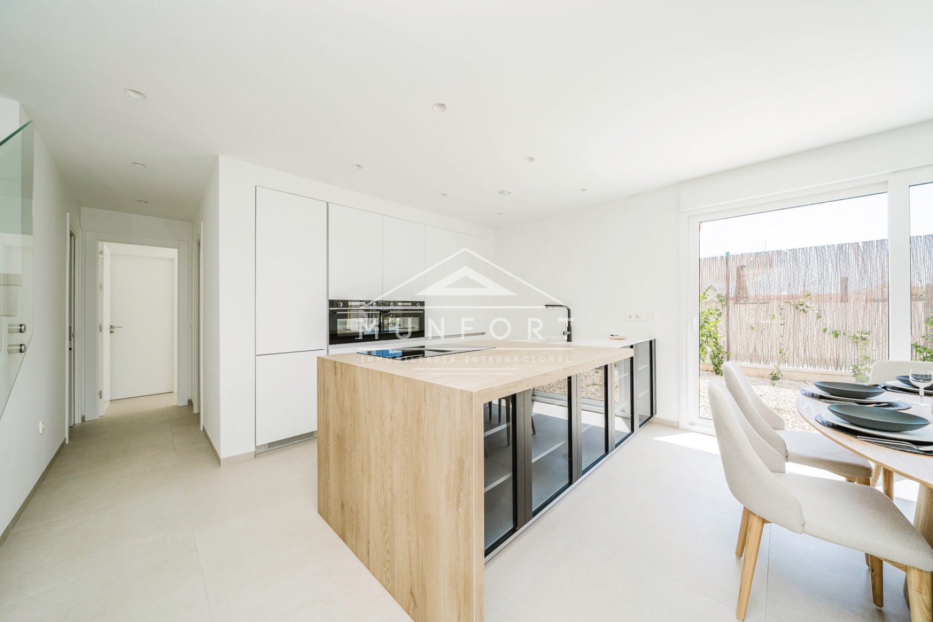 Resale - Villas -
Los Montesinos