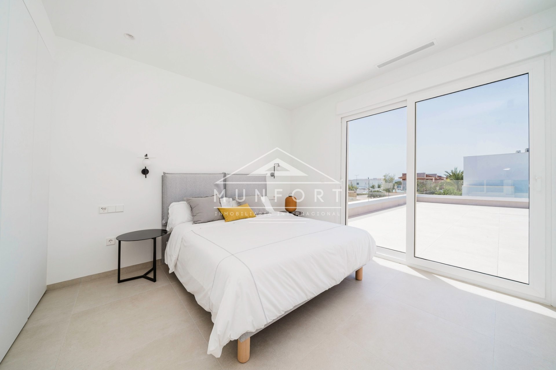 Resale - Villas -
Los Montesinos