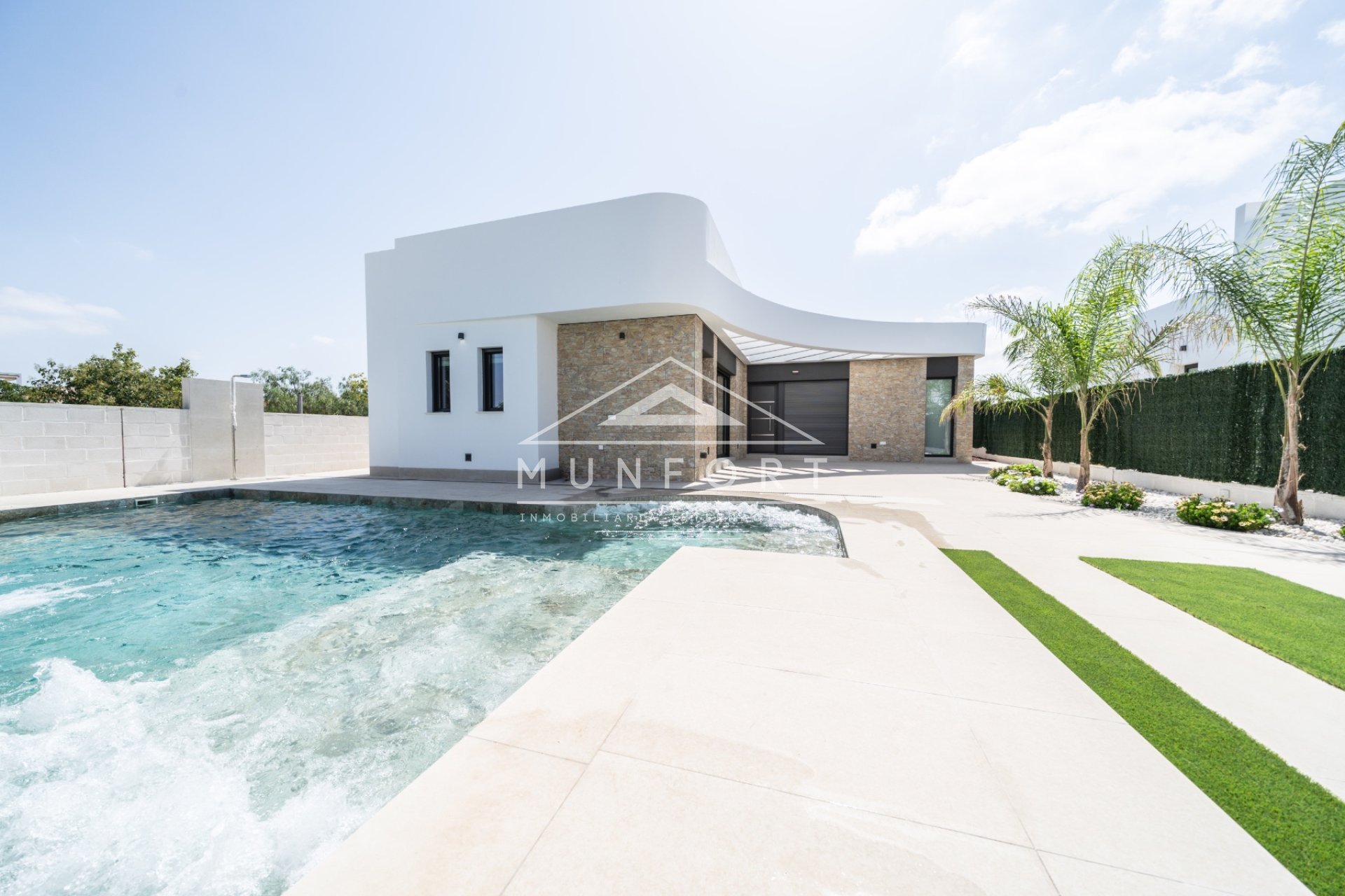 Resale - Villas -
Los Montesinos