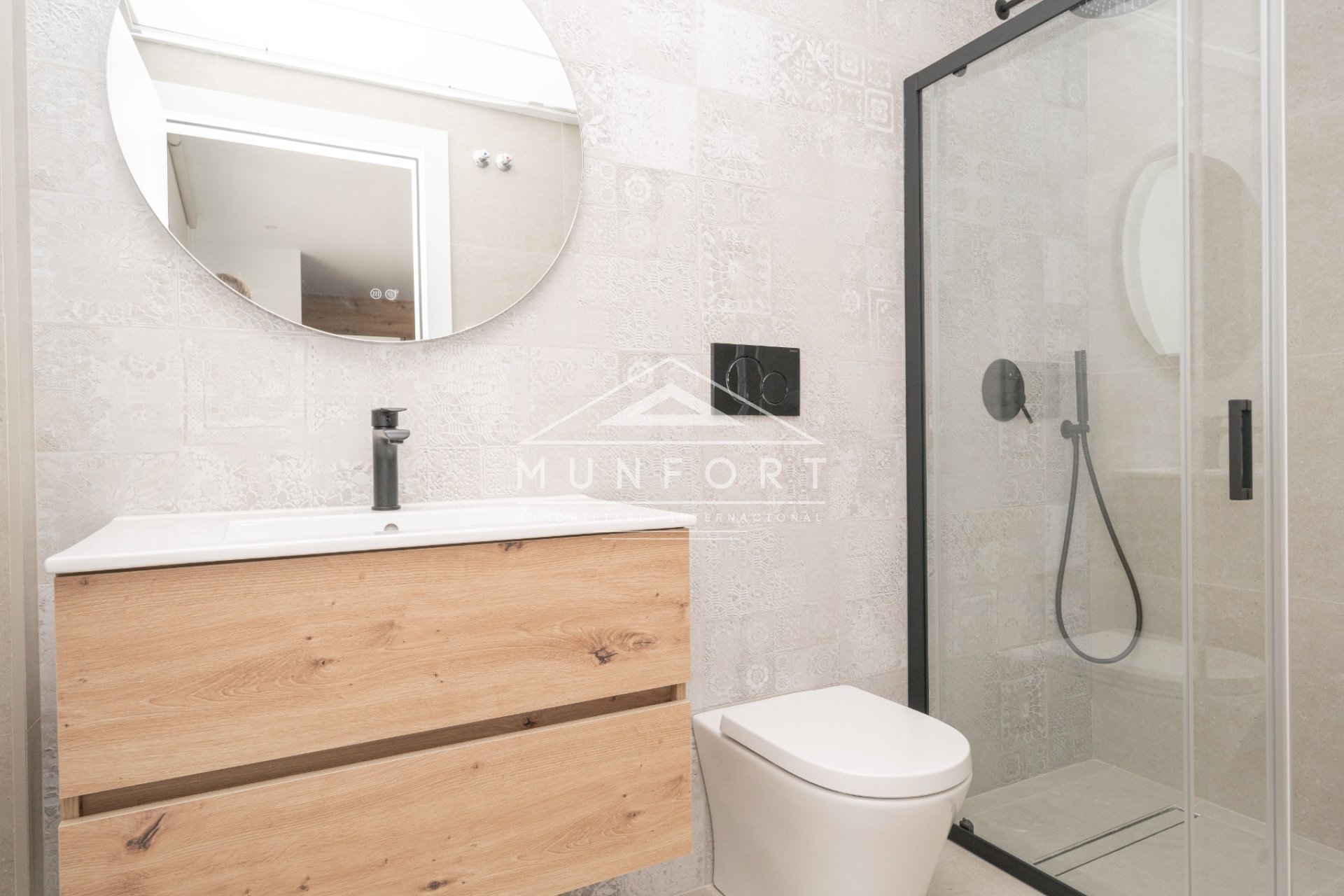 Resale - Villas -
Los Montesinos