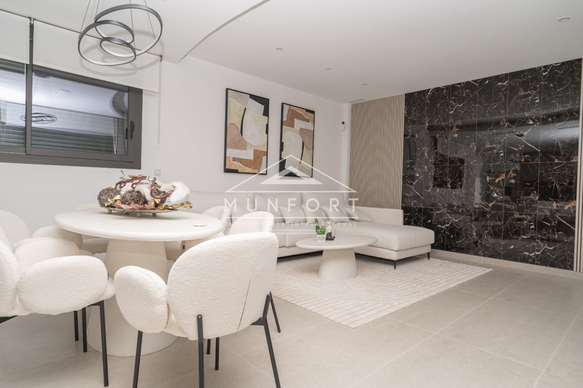 Resale - Villas -
Los Montesinos