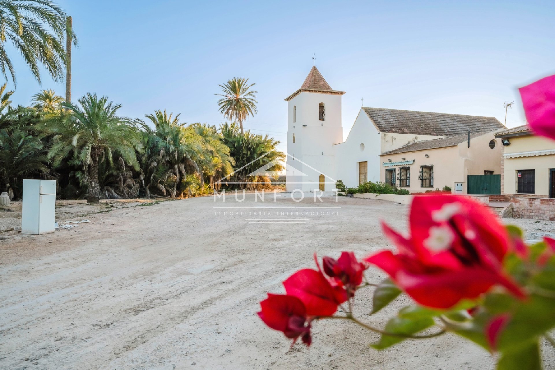 Resale - Villas -
Los Montesinos