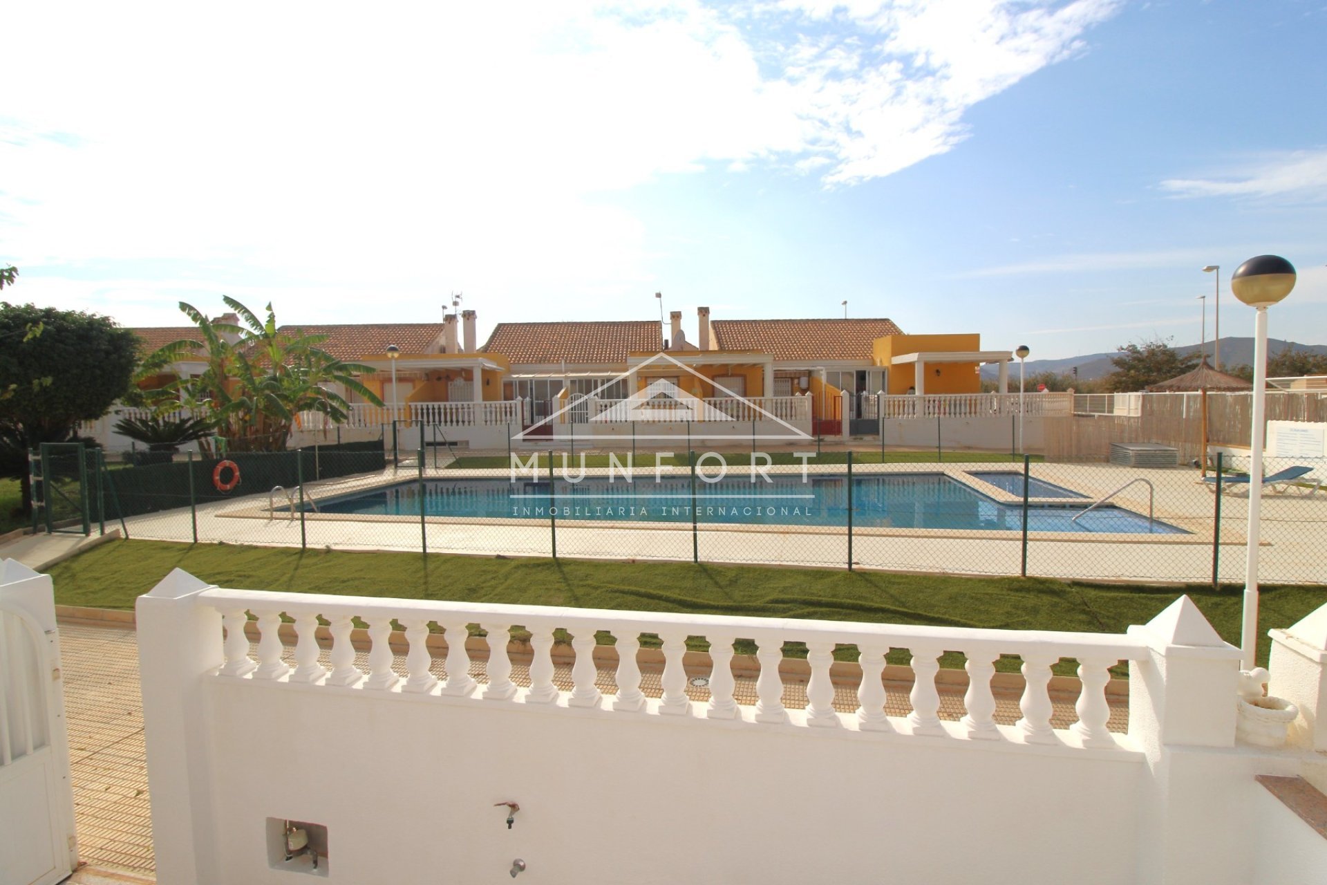 Resale - Villas -
Los Nietos