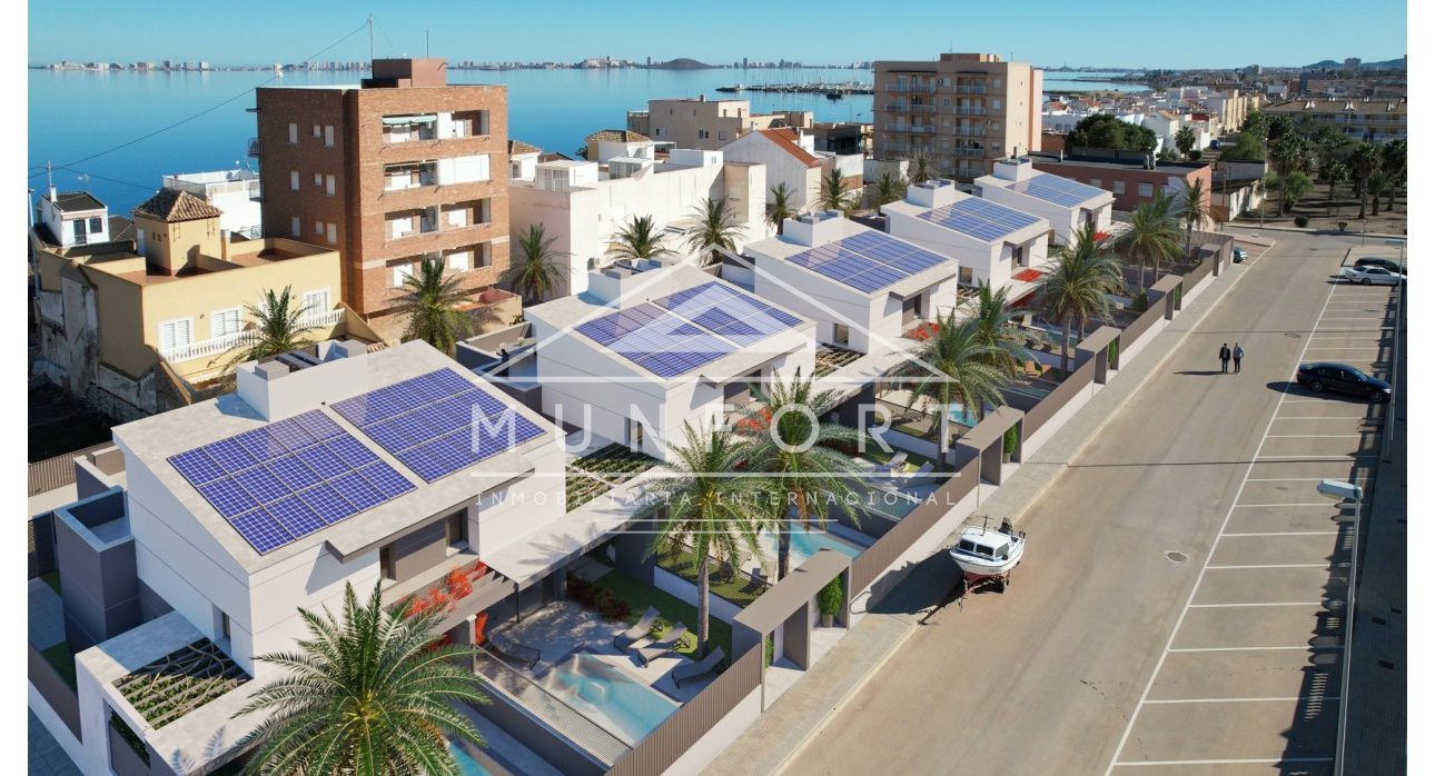 Resale - Villas -
Los Nietos