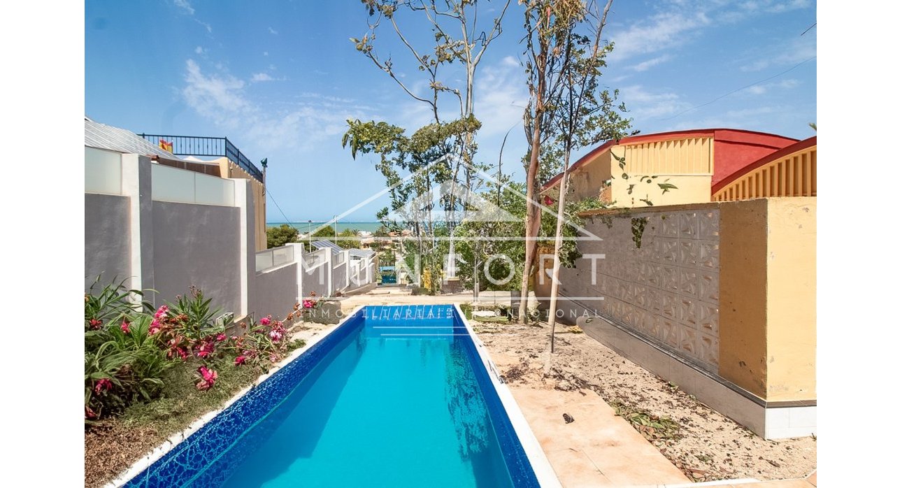 Resale - Villas -
Los Urrutias - El Carmolí