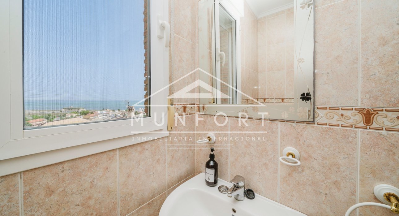 Resale - Villas -
Los Urrutias - EL CARMOLI