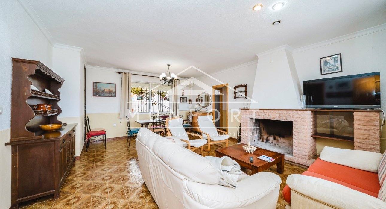 Resale - Villas -
Los Urrutias - EL CARMOLI