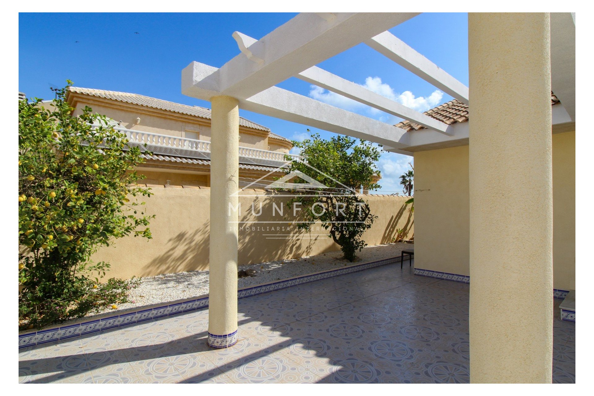 Resale - Villas -
Los Urrutias - Estrella del Mar