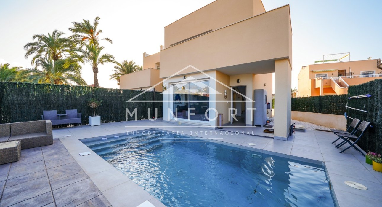 Resale - Villas -
Los Urrutias - Estrella del Mar