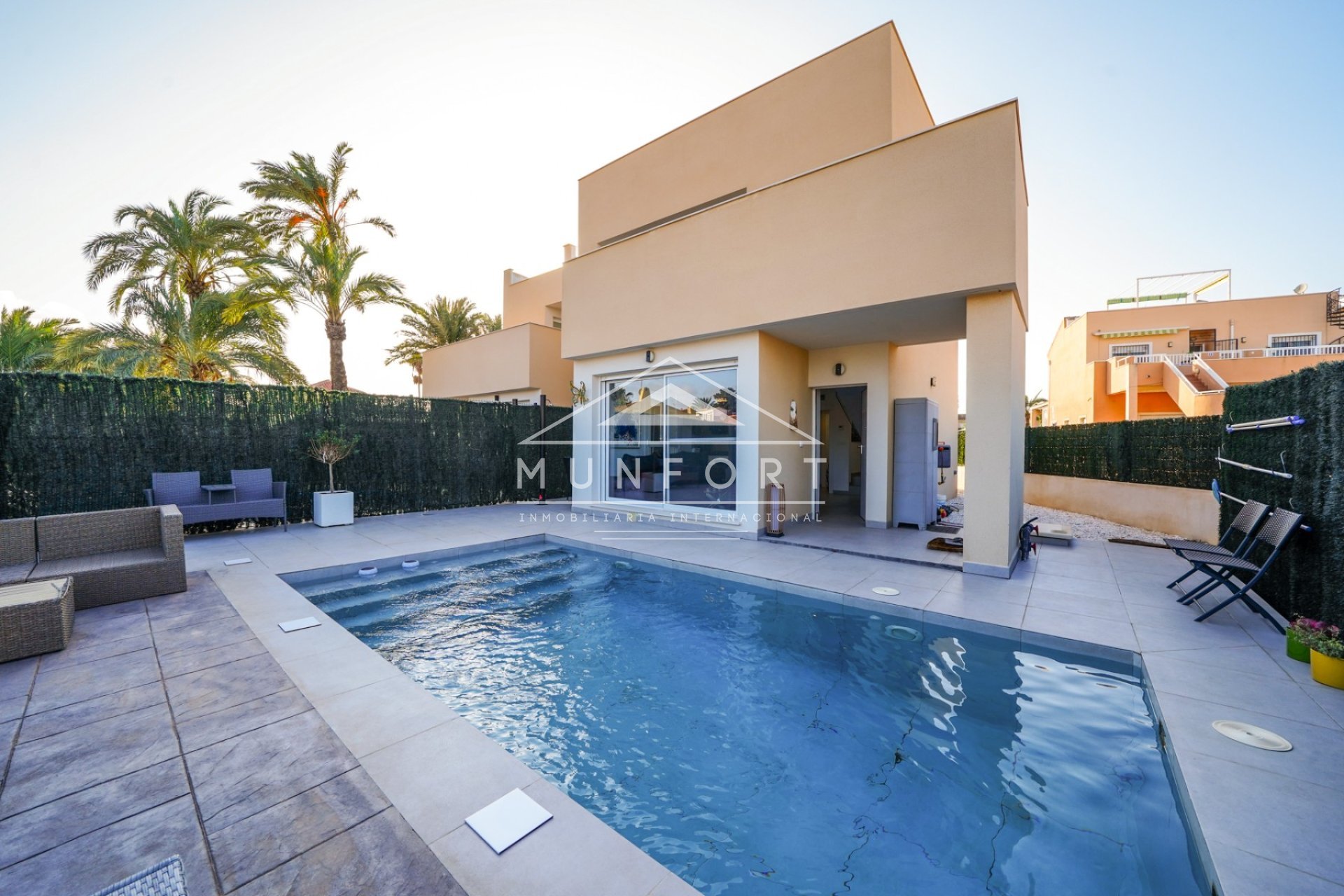 Resale - Villas -
Los Urrutias - Estrella del Mar