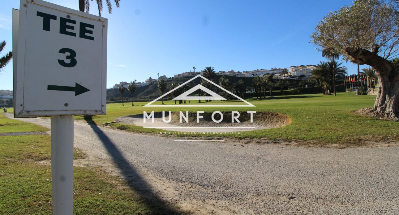 Resale - Villas -
Orihuela Costa - Aguamarina