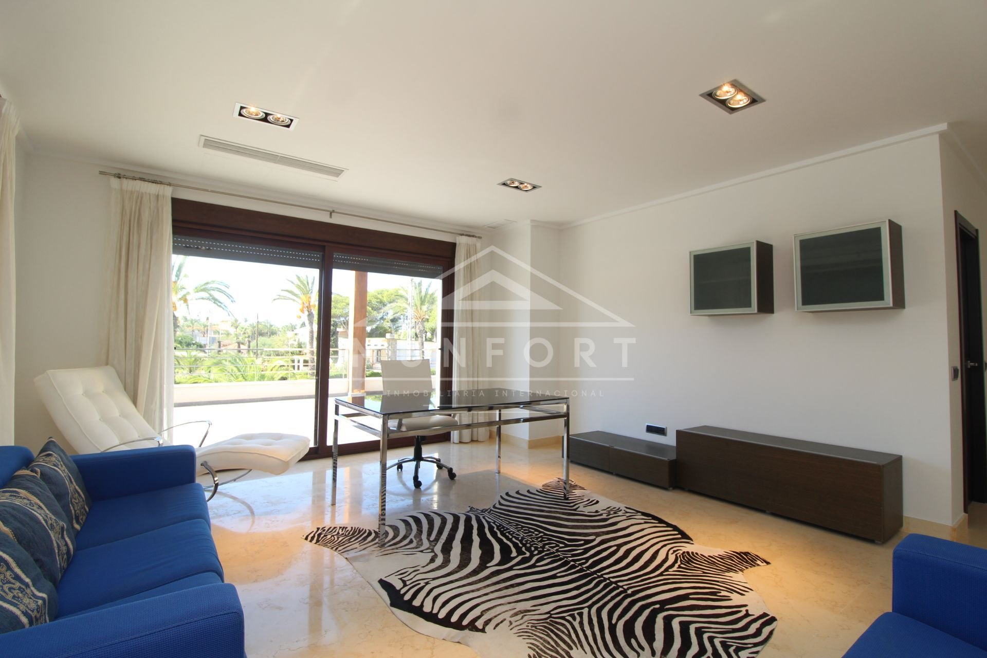 Resale - Villas -
Orihuela Costa - Cabo Roig