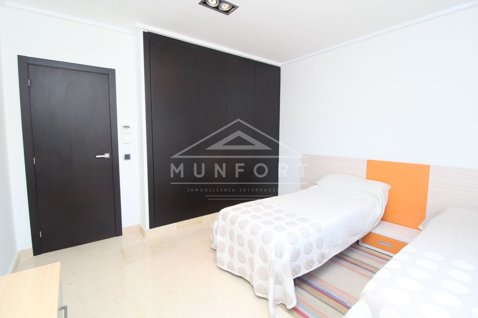 Resale - Villas -
Orihuela Costa - Cabo Roig