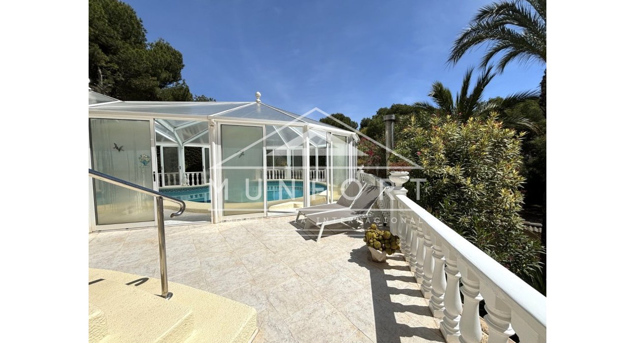 Resale - Villas -
Orihuela Costa - Dehesa de Campoamor